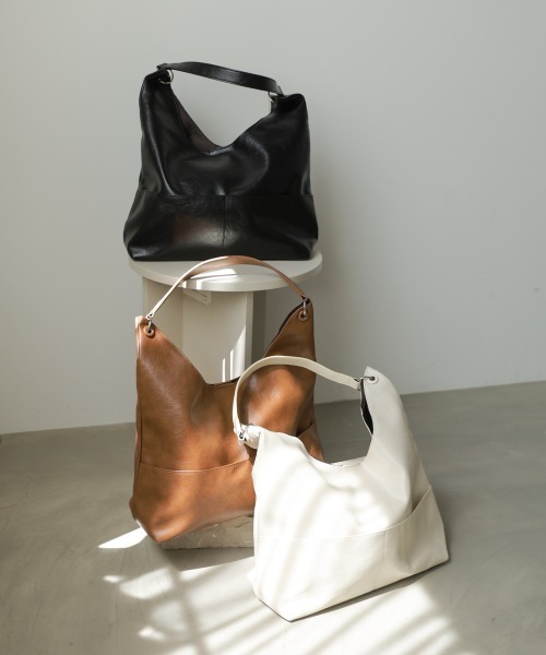 Bab(バブ)の「フロントポケットトートBAG(トートバッグ・レディース・オフホワイト/ブラウン/ブラック・ONESIZE)」の2枚目の写真