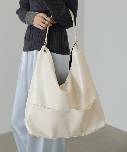 Bab(バブ)の「フロントポケットトートBAG(トートバッグ・レディース・オフホワイト/ブラウン/ブラック・ONESIZE)」の4枚目の写真