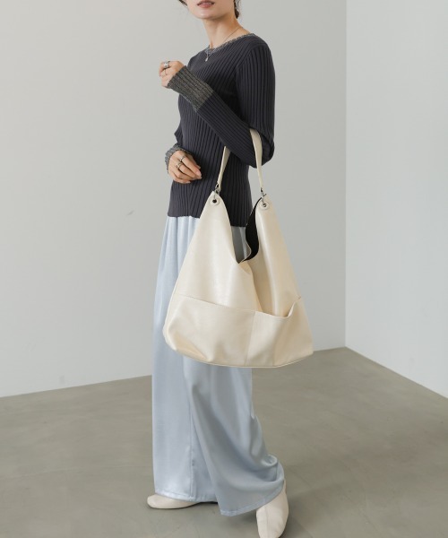 Bab(バブ)の「フロントポケットトートBAG(トートバッグ・レディース・オフホワイト/ブラウン/ブラック・ONESIZE)」の7枚目の写真