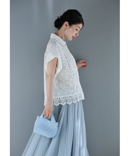 cawaii(カワイイ)の「華やかレースのミニローズ刺繍シャツトップス(シャツ/ブラウス・レディース・ホワイト・FREE)」の8枚目の写真