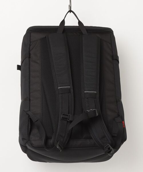 CHUMS（チャムス）の「CHUMS/チャムス　リサイクルボックスデイパック　Recycle Box Day Pack（バックパック/リュック・メンズ・ブラック・FREE）」の2枚目の写真