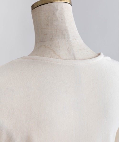 EN NEUME(エンノイム)の「Sheer Velour Draped Cardigan(カーディガン/ボレロ・レディース・アイボリー/ブラウン/ブラック・FREE)」の19枚目の写真