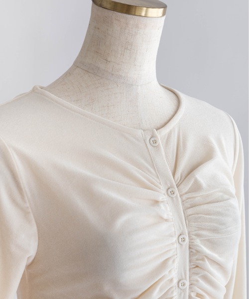 EN NEUME(エンノイム)の「Sheer Velour Draped Cardigan(カーディガン/ボレロ・レディース・アイボリー/ブラウン/ブラック・FREE)」の15枚目の写真