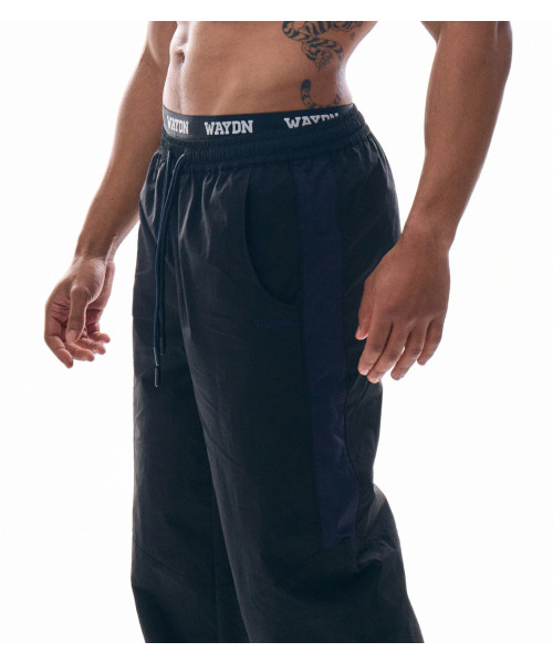 WAYDN（ウェイドゥン）の「スタジアムワイドトラックパンツ ブラック（スウェットパンツ・メンズ・その他・MEDIUM/LARGE/X-LARGE）」の4枚目の写真