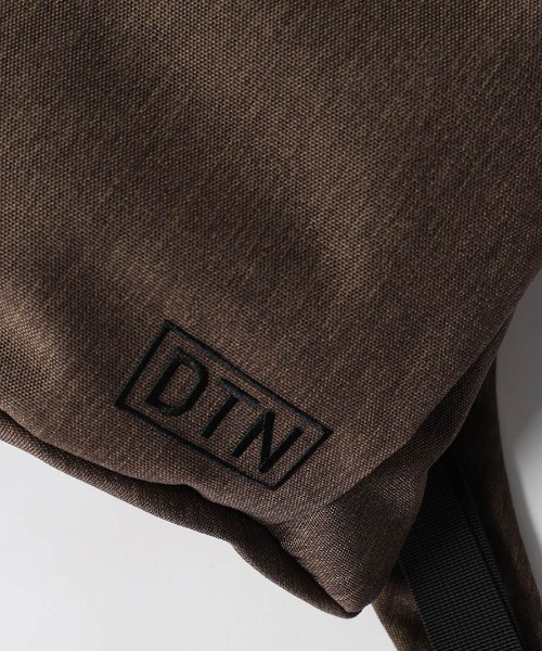 DULTON(ダルトン)の「DTN×FRUIT OF THE LOOM DAYPACK BLACK/リュック バックパック(バックパック/リュック・メンズ・ブラウン/ブラック・FREE)」の16枚目の写真