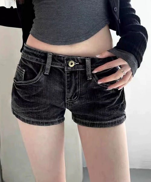 Vipoa(ヴィポア)の「Low rise denim shorts(デニムパンツ・レディース・ブラック系その他・MEDIUM/SMALL)」の5枚目の写真
