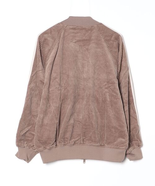 adidas（アディダス）の「コーデュロイ SST オーバーサイズ トラックトップ / ジャージ / トラックジャケット / アディダスオリジナルス adidas Originals（ジャージ・レディース・ベージュ・SMALL/MEDIUM/X-LARGE/LARGE/XX-LARGE/X-SMALL）」の2枚目の写真