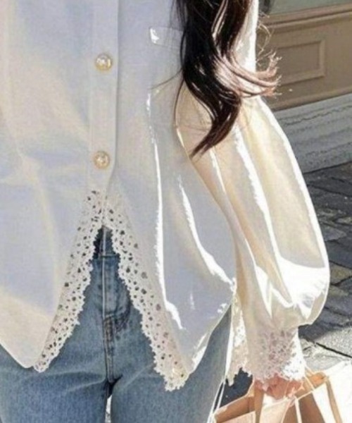 Ritzy(リッツィー)の「レース×ボリューム袖シャツブラウス(シャツ/ブラウス・レディース・ホワイト・MEDIUM/LARGE)」の4枚目の写真
