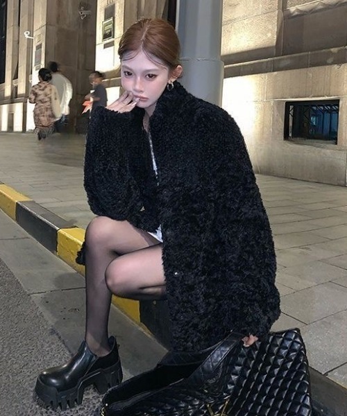 SHERU(シェル)の「プードルボア ミドル丈コート(ダッフルコート・レディース・ブラック・M)」の2枚目の写真