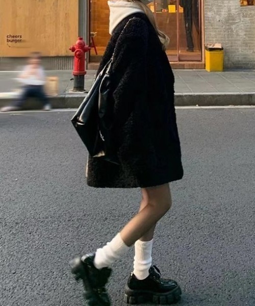 SHERU(シェル)の「プードルボア ミドル丈コート(ダッフルコート・レディース・ブラック・M)」の15枚目の写真