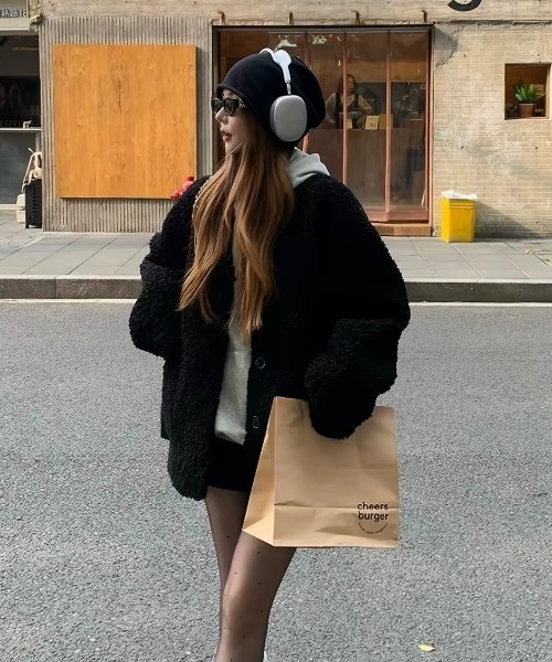 SHERU(シェル)の「プードルボア ミドル丈コート(ダッフルコート・レディース・ブラック・M)」の8枚目の写真