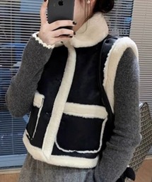 ムートン衿付きベスト