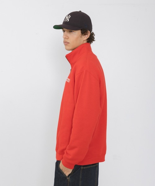 Russell Athletic（ラッセルアスレティック）の「『別注』Russell Athletic×Sonny Label　ハーフジップスウェットプルオーバー（スウェット・メンズ・レッド/グレー/チャコールグレー/ブラウン・MEDIUM/LARGE）」の6枚目の写真