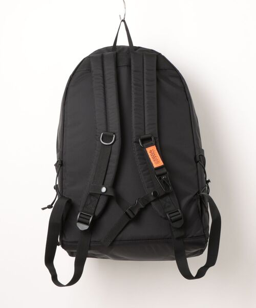 UNIVERSAL OVERALL(ユニバーサルオーバーオール)の「UNIVERSAL OVERALL/ユニバーサルオーバーオール Small face school rucksack 30L(バックパック/リュック・メンズ・ブラック/カモフラージュ・FREE)」の3枚目の写真