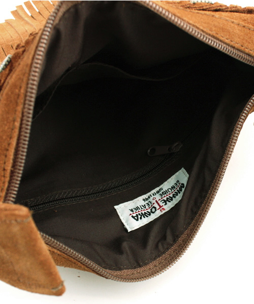 Ray BEAMS（レイビームス）の「MINNETONKA / フリンジ ハンドバック（ショルダーバッグ・レディース・ブラック/ライトブラウン・ONE SIZE）」の6枚目の写真