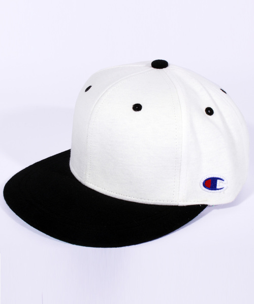 ８(eight)（エイト）の「CHAMPION ロゴ ベースボールキャップ 帽子（キャップ・メンズ・レッド/グレー/ホワイト/ホワイト×ブラック/グレー系その他/ブラック/ネイビー/ブラック×グレー・FREE）」の3枚目の写真