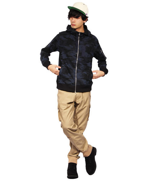 ８(eight)（エイト）の「CHAMPION ロゴ ベースボールキャップ 帽子（キャップ・メンズ・レッド/グレー/ホワイト/ホワイト×ブラック/グレー系その他/ブラック/ネイビー/ブラック×グレー・FREE）」の12枚目の写真