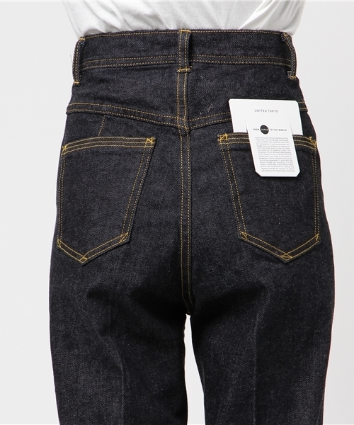 UNITED TOKYO（ユナイテッドトウキョウ）の「ワンウォッシュストレートデニム（デニムパンツ・レディース・ブルー・1/2）」の7枚目の写真