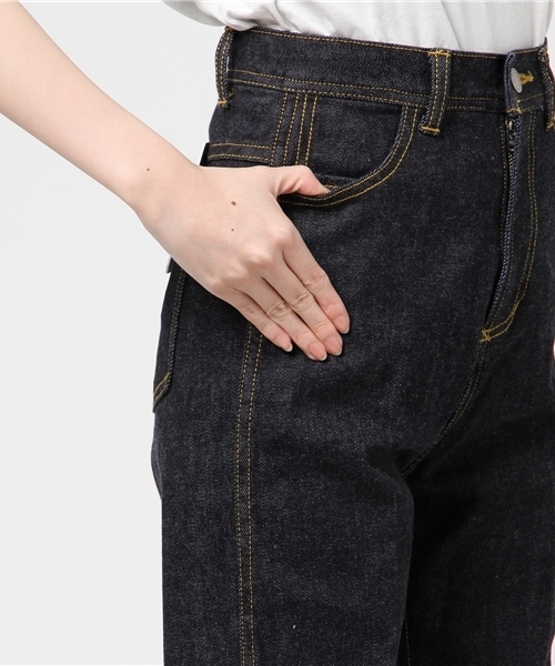 UNITED TOKYO（ユナイテッドトウキョウ）の「ワンウォッシュストレートデニム（デニムパンツ・レディース・ブルー・1/2）」の8枚目の写真