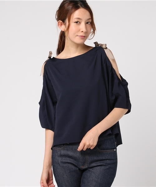 PEGGY LANA(ペギーラナ)の「Shoulder Gather TOP(Tシャツ/カットソー・レディース・ホワイト/ネイビー/ブルー系その他・FREE)」の6枚目の写真