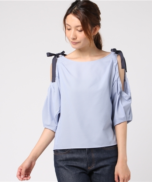 PEGGY LANA(ペギーラナ)の「Shoulder Gather TOP(Tシャツ/カットソー・レディース・ホワイト/ネイビー/ブルー系その他・FREE)」の4枚目の写真