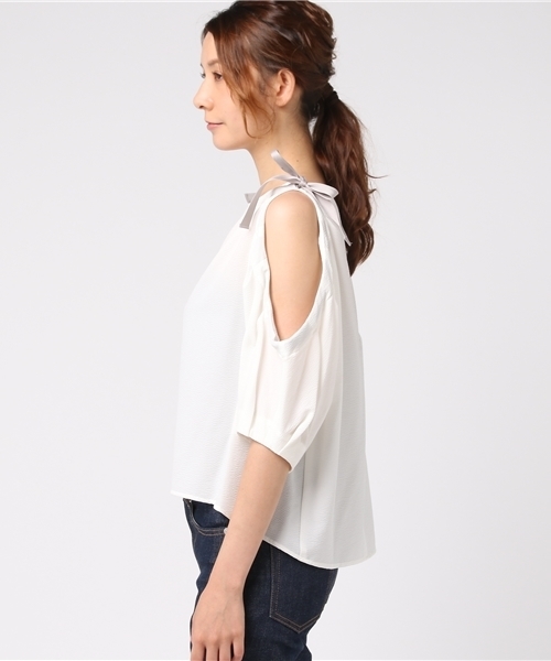 PEGGY LANA(ペギーラナ)の「Shoulder Gather TOP(Tシャツ/カットソー・レディース・ホワイト/ネイビー/ブルー系その他・FREE)」の8枚目の写真