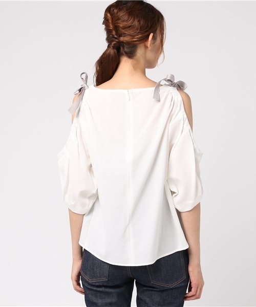 PEGGY LANA(ペギーラナ)の「Shoulder Gather TOP(Tシャツ/カットソー・レディース・ホワイト/ネイビー/ブルー系その他・FREE)」の9枚目の写真