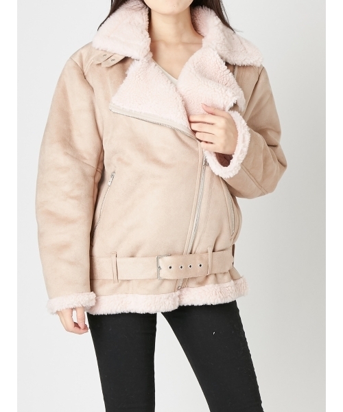 EMODA(エモダ)の「ボリュームフェイクムートンコート(ムートンコート・レディース・ブラック/ベージュ/ピンク/ブラウン・FREE)」の12枚目の写真