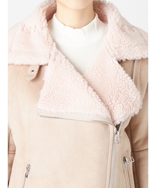 EMODA(エモダ)の「ボリュームフェイクムートンコート(ムートンコート・レディース・ブラック/ベージュ/ピンク/ブラウン・FREE)」の16枚目の写真