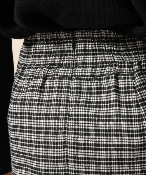 LOWRYS FARM(ローリーズファーム)の「ハトメベルトツキタイトスカート 783442(スカート・レディース・ブラック/ベージュ・FREE)」の9枚目の写真