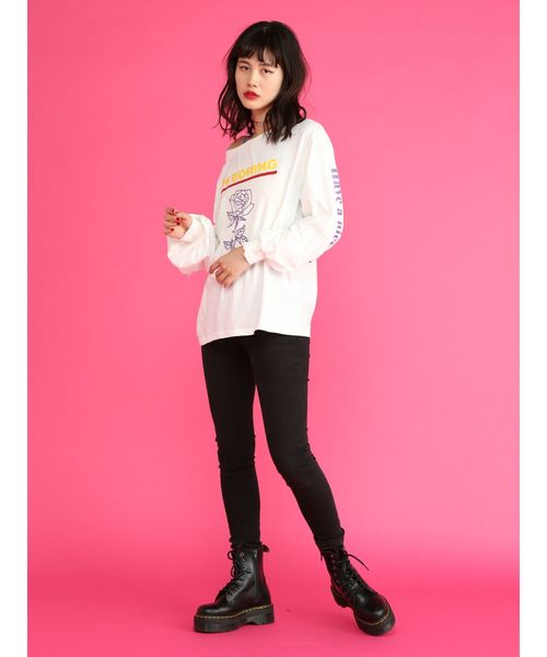 jouetie(ジュエティ)の「ルーズネックローズロンT(Tシャツ/カットソー・レディース・オフホワイト/ブラック/ピンク/ブルー・MEDIUM)」の18枚目の写真