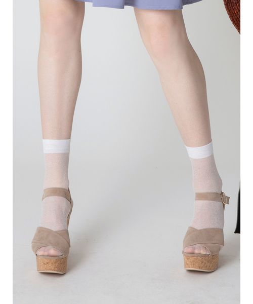 dazzlin（ダズリン）の「コルクヒールサンダル（サンダル・レディース・ブラック/レッド/ベージュ・SMALL/MEDIUM/LARGE）」の17枚目の写真