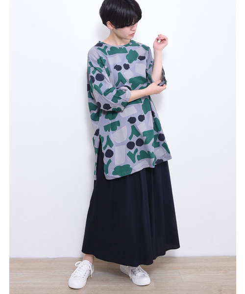 POU DOU DOU(プードゥドゥ)の「天竺モチーフプリントサイドスリットチュニックTシャツ(Tシャツ/カットソー・レディース・グレー/オフホワイト/キャメル・3)」の13枚目の写真
