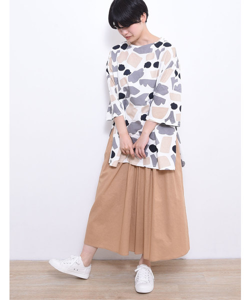 POU DOU DOU(プードゥドゥ)の「天竺モチーフプリントサイドスリットチュニックTシャツ(Tシャツ/カットソー・レディース・グレー/オフホワイト/キャメル・3)」の20枚目の写真