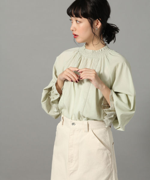 LOWRYS FARM（ローリーズファーム）の「スタンドレースブラウス　826444（シャツ/ブラウス・レディース・ブラック/オフホワイト/ブルー/ミント・FREE）」の3枚目の写真