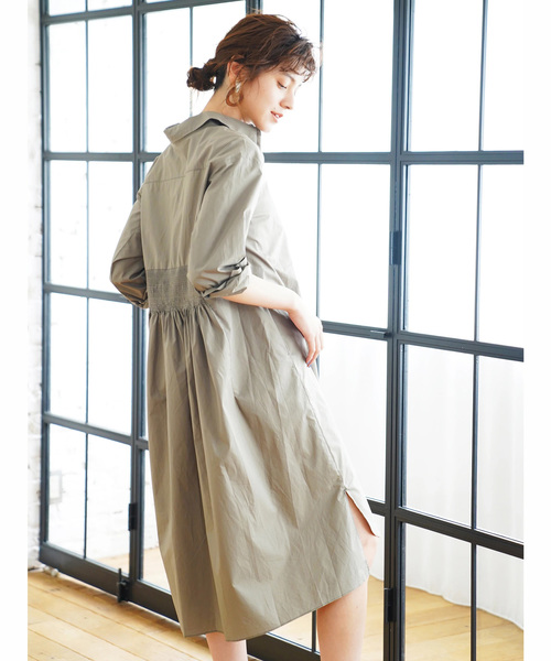 Editt by YECCA VECCA（エディットバイイェッカヴェッカ）の「・バックシャーリングシャツワンピース（ワンピース・レディース・ホワイト/ベージュ/カーキ・FREE）」の3枚目の写真