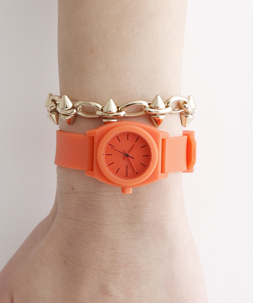 NIXON（ニクソン）の「THE SMALL TIME TELLER P（アナログ腕時計・レディース・ホワイト/ブラック/ブラウン/グリーン/ライム/ブルー系その他/パープル/ピンク系その他/レッド系その他・FREE）」の9枚目の写真