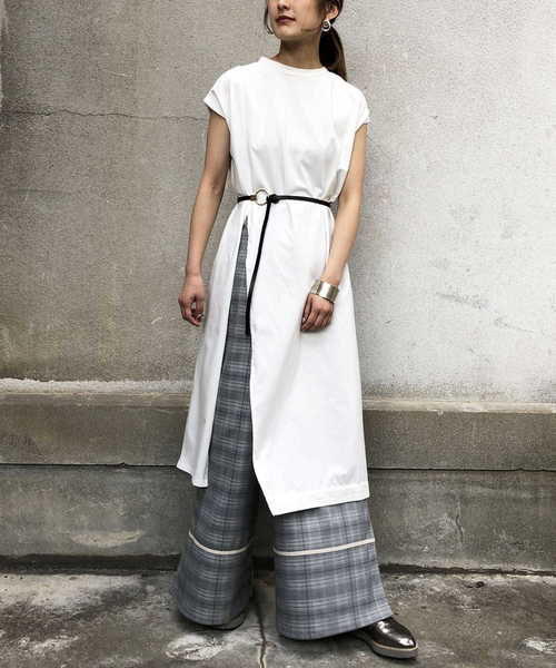 &g'aime（アンジェム）の「【&g'aime】ロングスリットTシャツ（Tシャツ/カットソー・レディース・ホワイト/ブラック/オレンジ・FREE）」の4枚目の写真