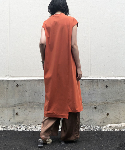 &g'aime（アンジェム）の「【&g'aime】ロングスリットTシャツ（Tシャツ/カットソー・レディース・ホワイト/ブラック/オレンジ・FREE）」の15枚目の写真