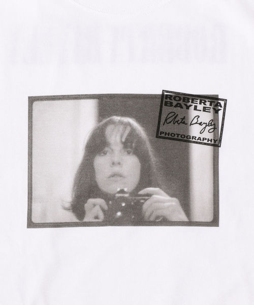GOOD ROCK SPEED(グッドロックスピード)の「SU: ROBERTA BAYLY セルフポートレート Tシャツ ■(Tシャツ/カットソー・メンズ・レッド/ブルー/ホワイト/ライトホワイト・S/M/L/XL)」の14枚目の写真