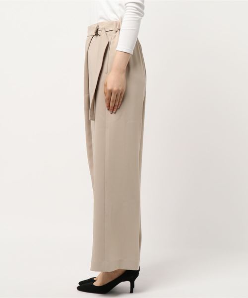 journal standard L'essage(ジャーナルスタンダードレサージュ)の「マットサテンフロントタックパンツ2(その他パンツ・レディース・ベージュ系その他/ブラック・36/38)」の11枚目の写真