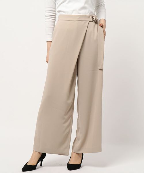 journal standard L'essage(ジャーナルスタンダードレサージュ)の「マットサテンフロントタックパンツ2(その他パンツ・レディース・ベージュ系その他/ブラック・36/38)」の7枚目の写真