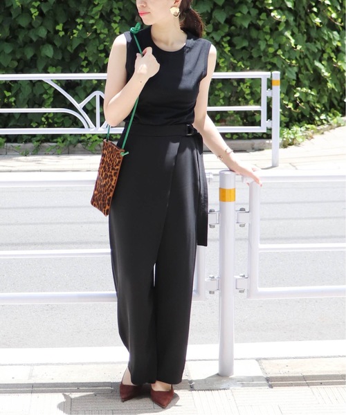 journal standard L'essage(ジャーナルスタンダードレサージュ)の「マットサテンフロントタックパンツ2(その他パンツ・レディース・ベージュ系その他/ブラック・36/38)」の19枚目の写真