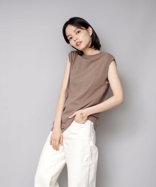 HANES(ヘインズ)の「【HANES/ヘインズ】【1枚で着れる厚手T】ヘインズ JAPAN FIT スリーブレス 2枚セット(白・黒)透けない5.3oz ノースリーブ(Tシャツ/カットソー・レディース・その他1/その他4/その他3/その他5/その他6/その他7/その他8・LARGE/MEDIUM)」の2枚目の写真