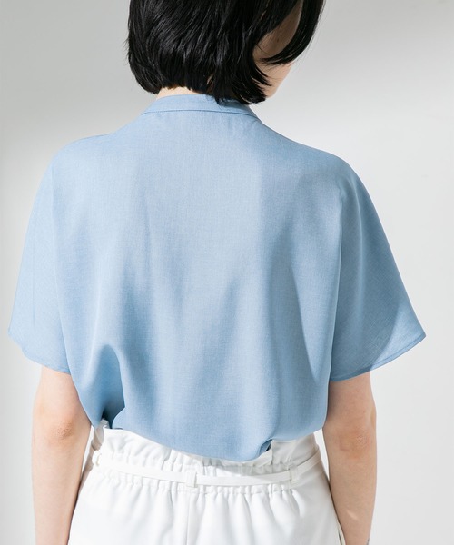 UNITED TOKYO（ユナイテッドトウキョウ）の「≪WEB限定≫アレンジキーネックブラウス /半袖 ブラウス（シャツ/ブラウス・レディース・ブラック/ベージュ/アイボリー/ブルー・0）」の7枚目の写真