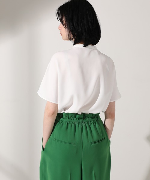 UNITED TOKYO（ユナイテッドトウキョウ）の「≪WEB限定≫アレンジキーネックブラウス /半袖 ブラウス（シャツ/ブラウス・レディース・ブラック/ベージュ/アイボリー/ブルー・0）」の19枚目の写真