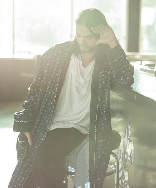 glamb(グラム)の「【glamb】Drape layered CS/GB0220/CS12(Tシャツ/カットソー・メンズ・ホワイト/ブラック・1/2/4/3)」の10枚目の写真