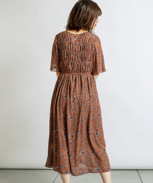 natural couture(ナチュラルクチュール)の「キラッと楊柳シャーリングワンピース(ワンピース・レディース・サックスブルー/グリーン/ブラウン系その他/グリーン系その他/レンガ・FREE)」の21枚目の写真