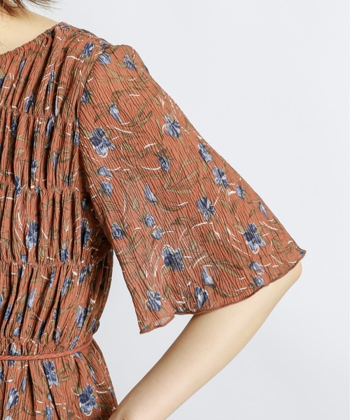 natural couture(ナチュラルクチュール)の「キラッと楊柳シャーリングワンピース(ワンピース・レディース・サックスブルー/グリーン/ブラウン系その他/グリーン系その他/レンガ・FREE)」の9枚目の写真