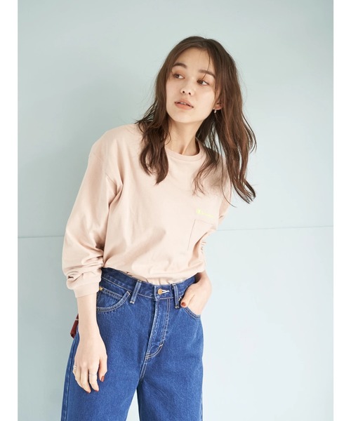 Champion（チャンピオン）の「【別注】Champion×earth　ネオン刺繍長袖Tシャツ ＊（Tシャツ/カットソー・レディース・ホワイト/ブラウン/ピンク・FREE）」の10枚目の写真